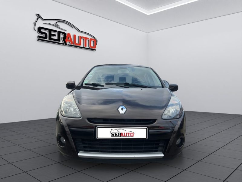 RENAULT CLIO III 1.2 TCE 100CV XV DE FRANCE 