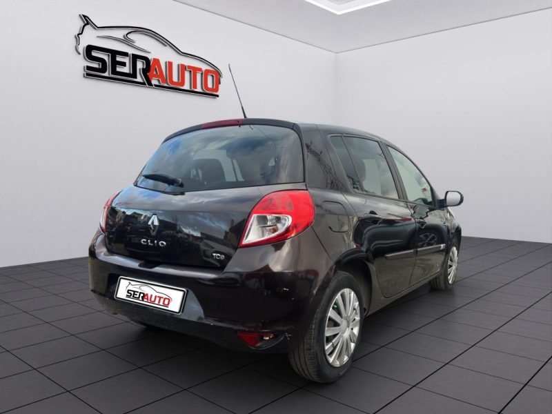 RENAULT CLIO III 1.2 TCE 100CV XV DE FRANCE 