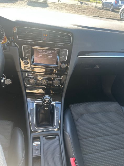 1 er main VOLKSWAGEN GOLF VII 1.6 TDI 2013