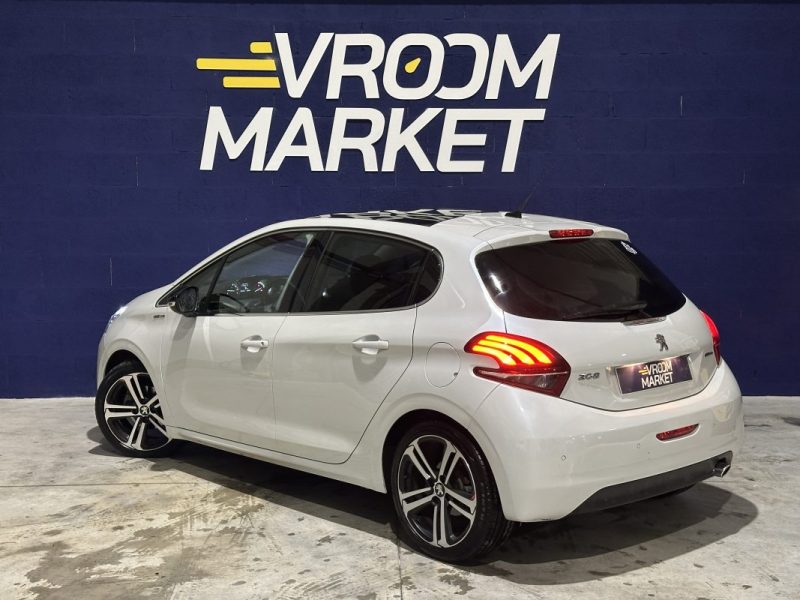 PEUGEOT  208 1.2I 110CH GT LINE / CAR PLAY / CAMERA / 2019