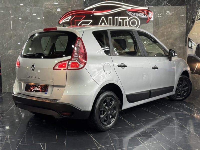 RENAULT SCENICIII 1.5 DCI 85 AUTHENTIQUE 2010