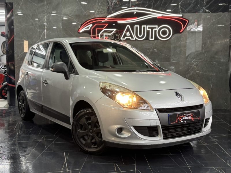 RENAULT SCENICIII 1.5 DCI 85 AUTHENTIQUE 2010