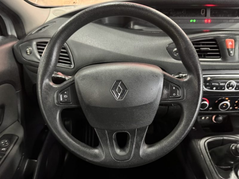 RENAULT SCENICIII 1.5 DCI 85 AUTHENTIQUE 2010