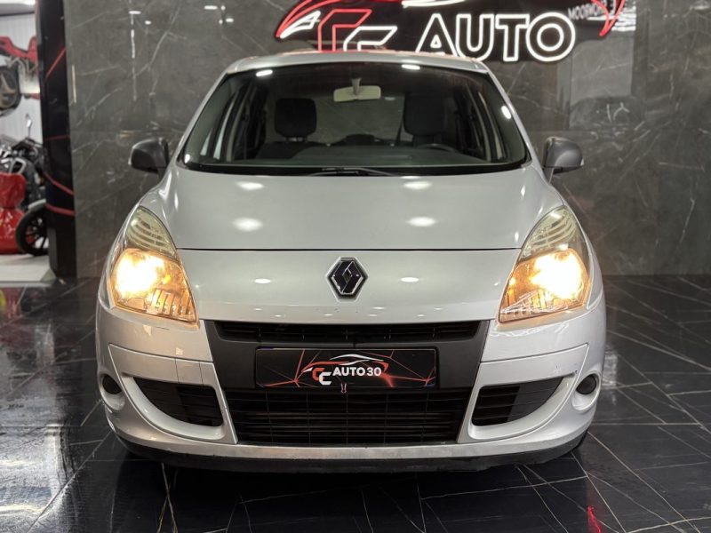 RENAULT SCENICIII 1.5 DCI 85 AUTHENTIQUE 2010