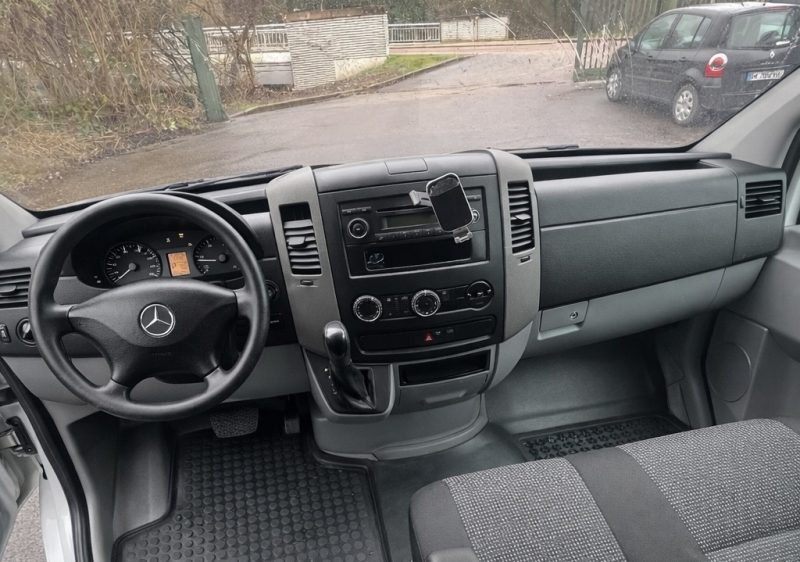 DEPANNEUSE MERCEDES 516 CDI BOITE AUTO 5M