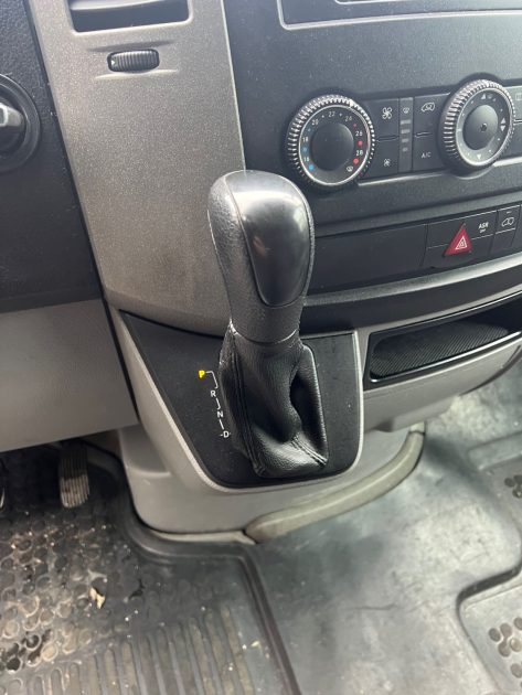 DEPANNEUSE MERCEDES 516 CDI BOITE AUTO 5M