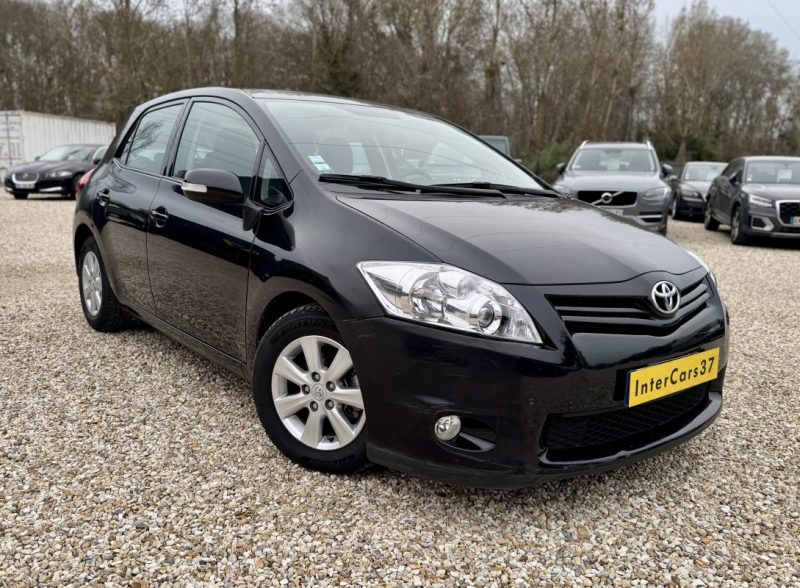 Toyota Auris 1.4 D-4D 90 cv Phase 2 / 64000 km 1ER Main