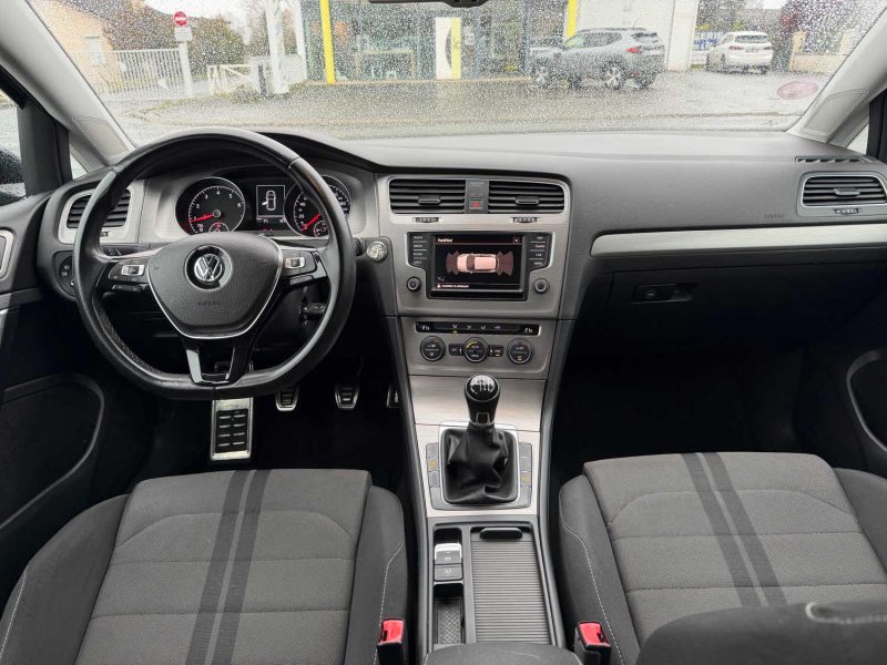 VOLKSWAGEN GOLF VII 1.4 TSI 150CH BLUEMOTION TECHNOLOGY CARAT 2015
