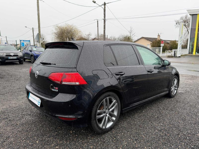 VOLKSWAGEN GOLF VII 1.4 TSI 150CH BLUEMOTION TECHNOLOGY CARAT 2015