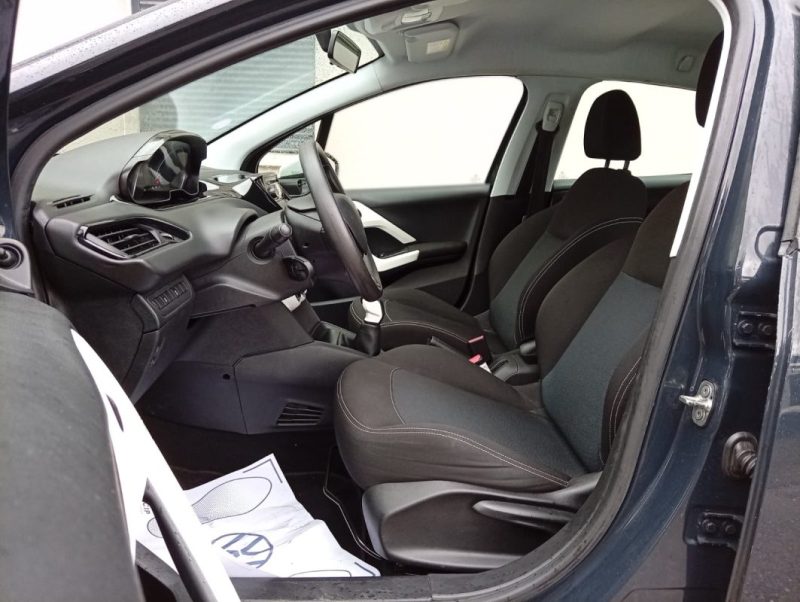 PEUGEOT 208 1.2 PURETECH 68CH LIKE 5P 2017