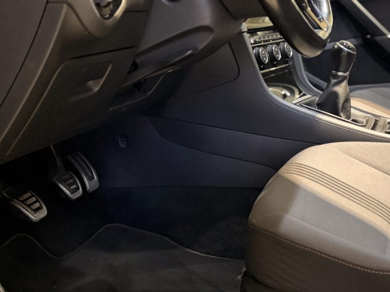 GOLF 7 R-LINE - 1.4 L TFSI - 125 ch - 2016 - BVM - SIEGES CHAUFFANTS - Caméra de Recul - 2 ème main 