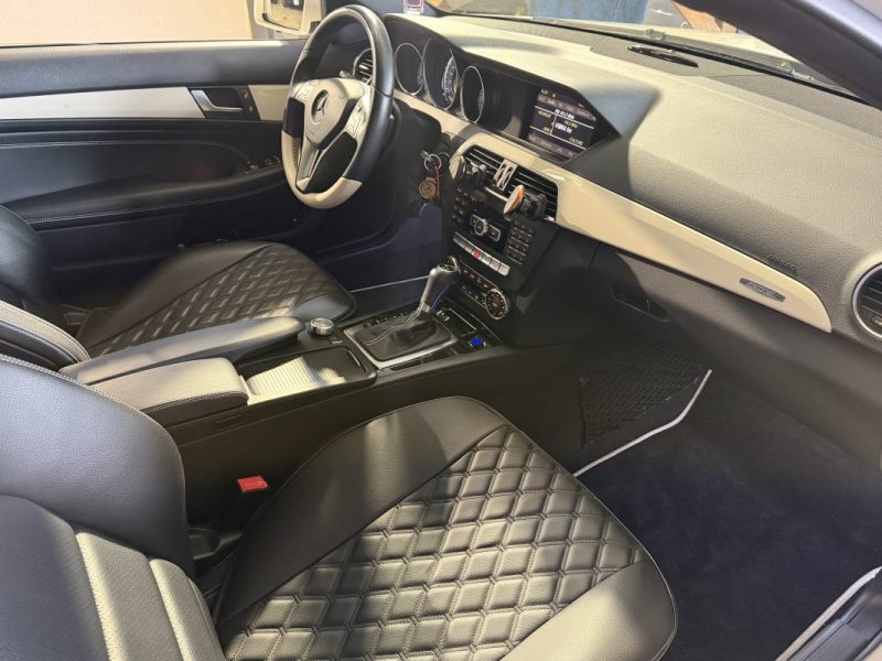 MERCEDES CLASSE C 250 CDI Coupé Ph2 7G-Tronic+ 204cv PACK AMG - Toit ouvrant - 129 000 klm   