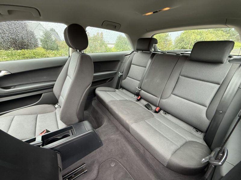 Audi A3 II 1.8 TFSI 160ch Ambiente 3p Garantie 6 Mois 