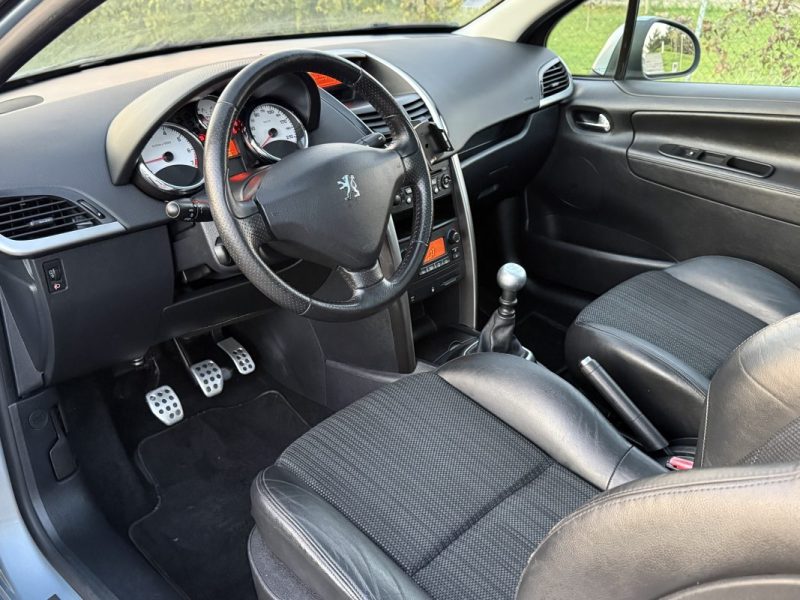 Peugeot 207 1.6 16v 156ch Féline 3p Garantie 6 Mois