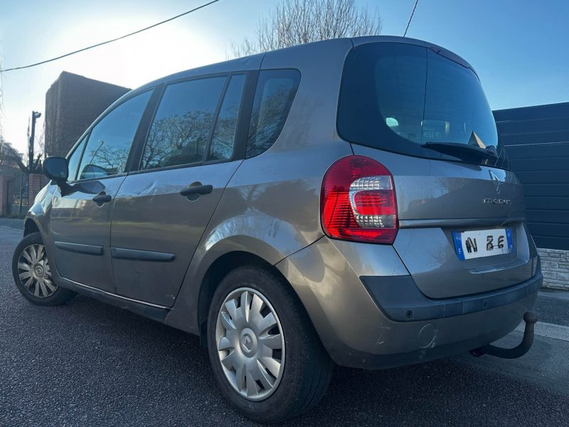 2 ND MAIN RENAULT MODUS 1.5 DCI 2008