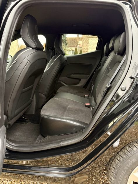 RENAULT CLIO V 1.3 TCE 130 INTENS / Apple CarPlay / Feux LED 