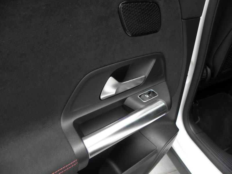 MERCEDES  GLA II 220 D 190 CV 4MATIC AMG LINE 8G-DCT / 10 CV 2021