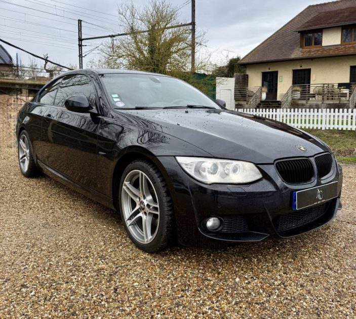 BMW 325i xDrive 218ch PACK M / Sièges Électriques à mémoire / Apple CarPlay / Toit Ouvrant 