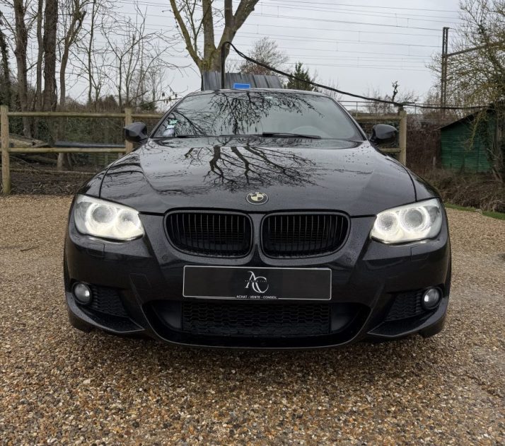 BMW 325i xDrive 218ch PACK M / Sièges Électriques à mémoire / Apple CarPlay / Toit Ouvrant 
