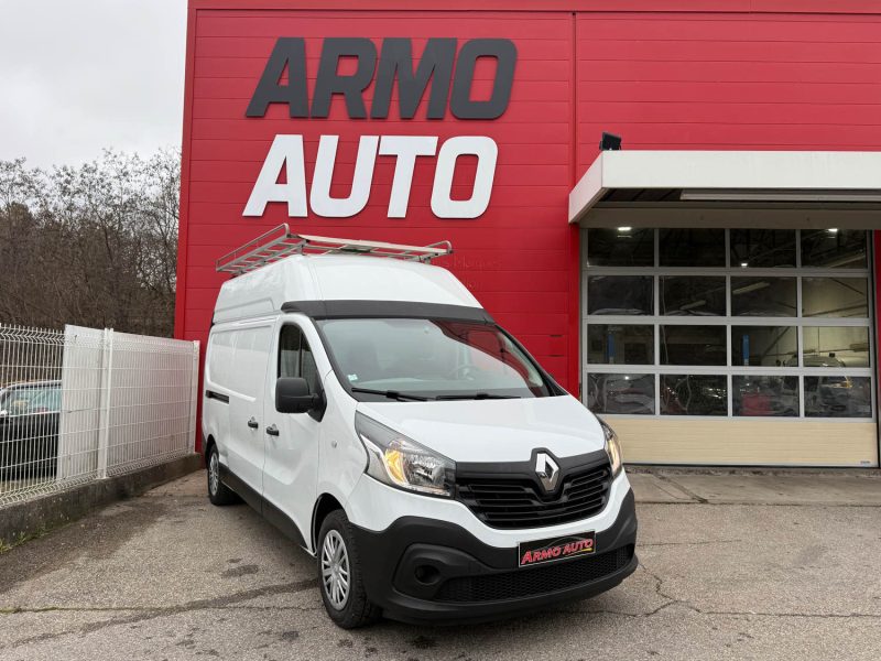 RENAULT Trafic 3 L2H2 1200 1.6 dCi 145 ch Confort / ATTELAGE / GALERIE DE TOIT 