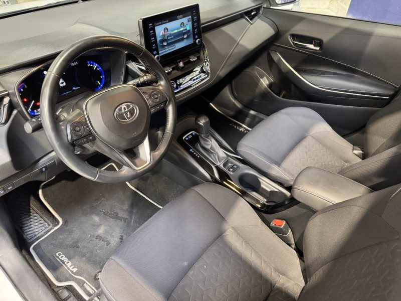 TOYOTA COROLLA 122h DYNAMIC / TOIT OUVRANT / SUIVI D ENTRETIEN COMPLET