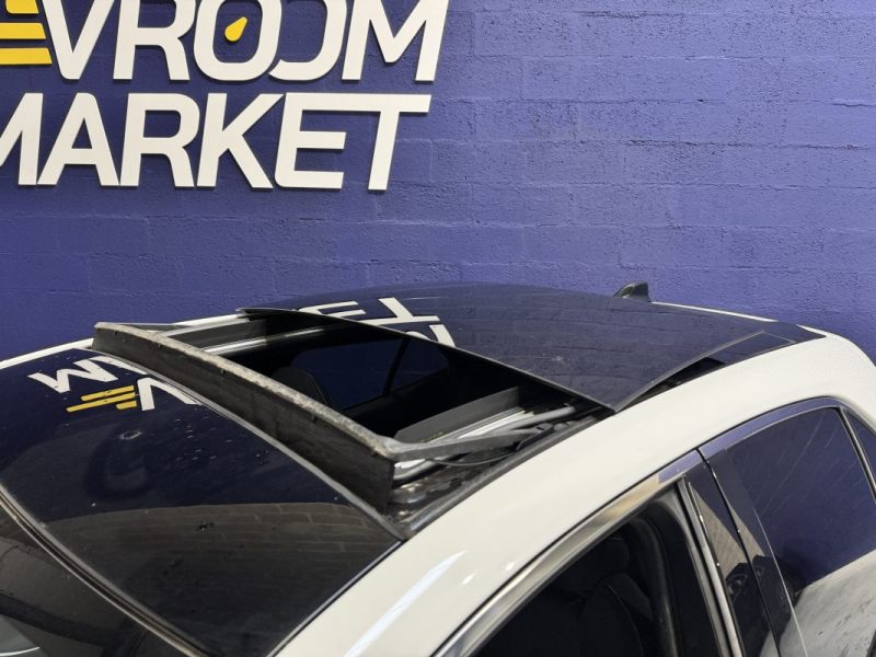 TOYOTA COROLLA 122h DYNAMIC / TOIT OUVRANT / SUIVI D ENTRETIEN COMPLET