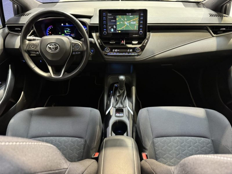 TOYOTA COROLLA 122h DYNAMIC / TOIT OUVRANT / SUIVI D ENTRETIEN COMPLET