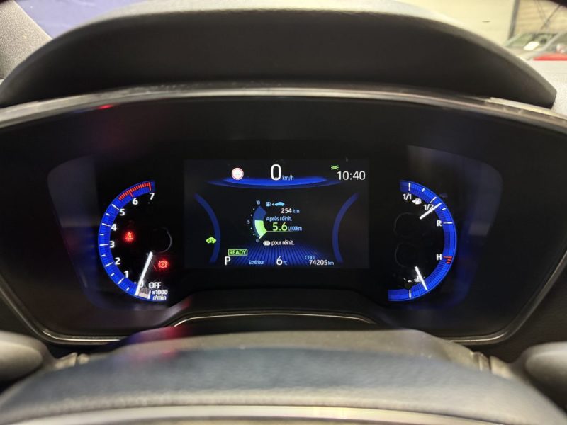 TOYOTA COROLLA 122h DYNAMIC / TOIT OUVRANT / SUIVI D ENTRETIEN COMPLET