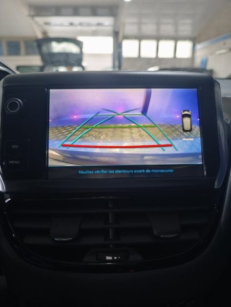 PEUGEOT 208 1.2 ESSENCE 82 CV ALLURE BVM , ENTRETIEN COMPLET , SIEGES CHAUFFANTS  2017