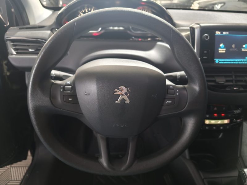 PEUGEOT 208 1.2 ESSENCE 82 CV ALLURE BVM , ENTRETIEN COMPLET , SIEGES CHAUFFANTS  2017