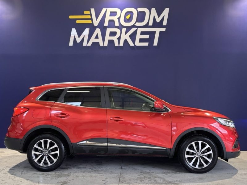 RENAULT KADJAR 1.5 BLUE DCI 115CH INTENS CARPLAY /  CAMÉRA DE RECUL / AVERTISSEUR D'ANGLE MORT  