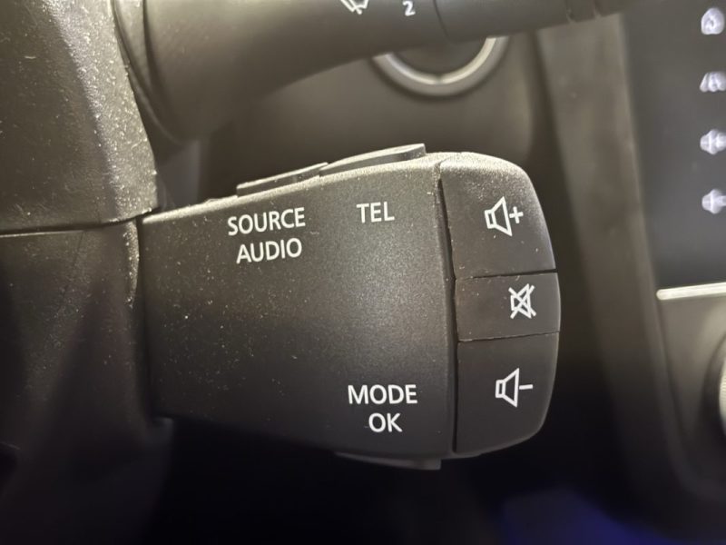 RENAULT KADJAR 1.5 BLUE DCI 115CH INTENS CARPLAY /  CAMÉRA DE RECUL / AVERTISSEUR D'ANGLE MORT  