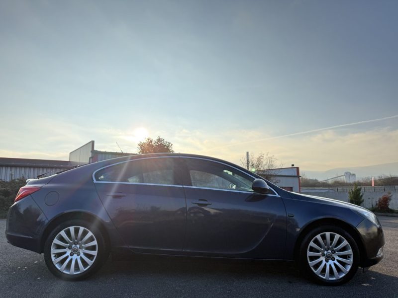 OPEL INSIGNIA  COSMO PACK 2010