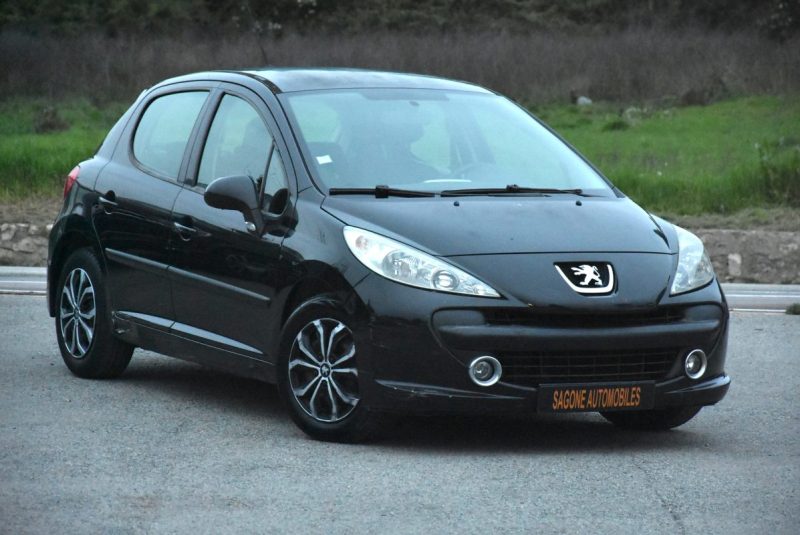 PEUGEOT 207 1.4 HDI 70 STYLE 