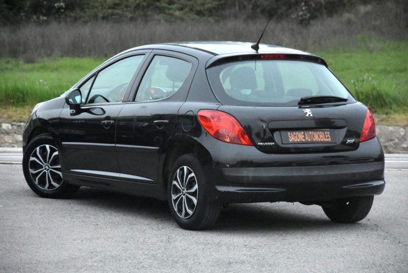 PEUGEOT 207 1.4 HDI 70 STYLE 
