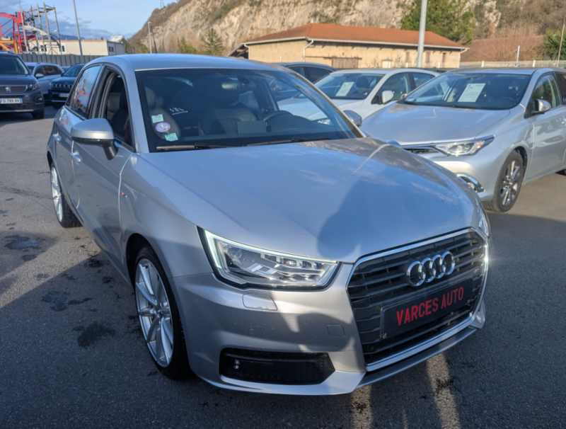 AUDI A1 SPORTBACK 1.4 TFSI 125CV S-LINE VOLANT MÉPLAT SUIVIE AUDI DISPONIBLE 