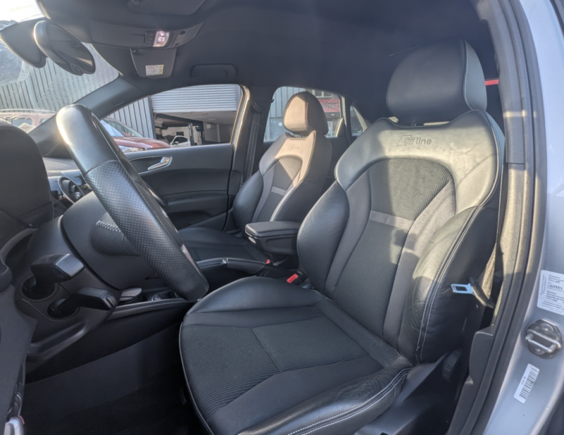 AUDI A1 SPORTBACK 1.4 TFSI 125CV S-LINE VOLANT MÉPLAT SUIVIE AUDI DISPONIBLE 