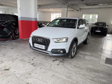 AUDI Q3 2.0 TDI 140 URBAN CROSS QUATTRO 2015