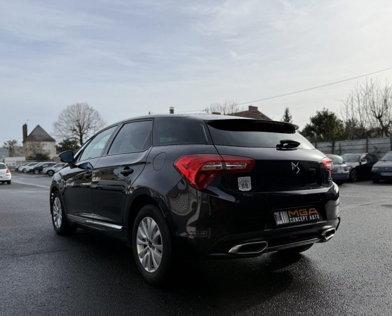 CITROEN DS5 1.6 BLUE HDI 120 CHIC 2016