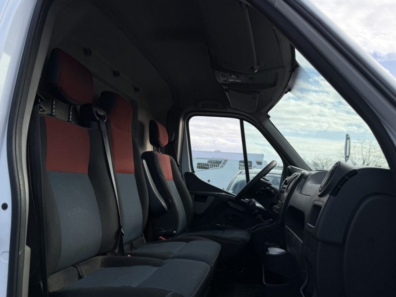 RENAULT MASTER FGN L2H2 3.3T 2.3 DCI 125 CV - GARANTIE 12 mois -CONFORT - 1ère Main PRIX HT