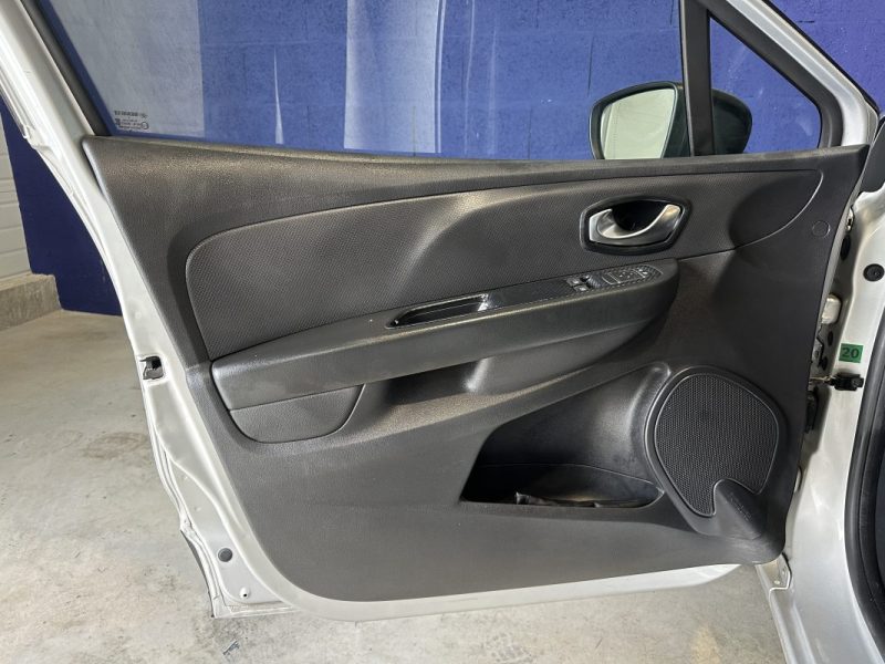 RENAULT  CLIO IV 4  1.2 16V 73 CH BVM 2016