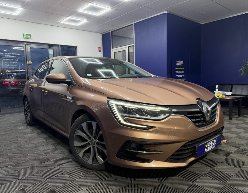 Renault Megane IV 1.5 Blue dCi 115ch EDC Edition One | Bose | Siège chauffants/massant 
