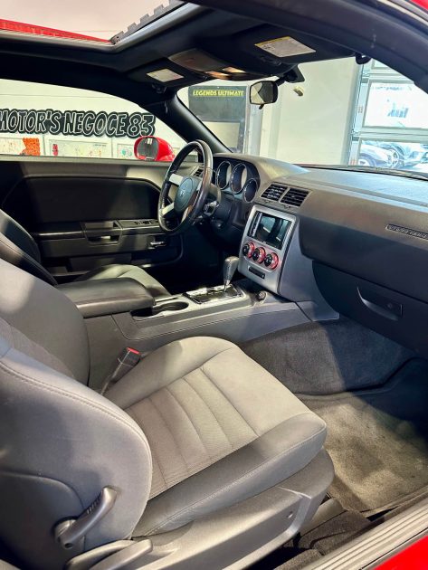DODGE CHALLENGER  V6 250CV  ECHAPPEMENT INOX BVA IMMATRICULATION FRANCAISE 