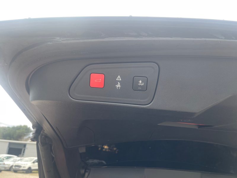 PEUGEOT 3008 - 2 2.0 BLUEHDI 180CH GT S&S EAT6 167mkm