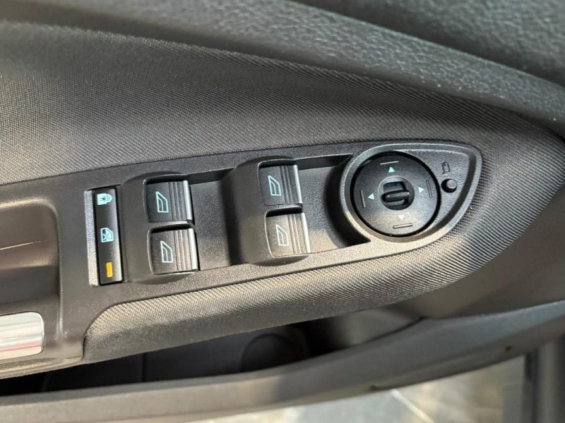 Ford C-Max 1.0i Turbo 125ch 🚗 Titanium ✨ Toit pano 🌅 Reprise 🔄 Garantie 🛡️