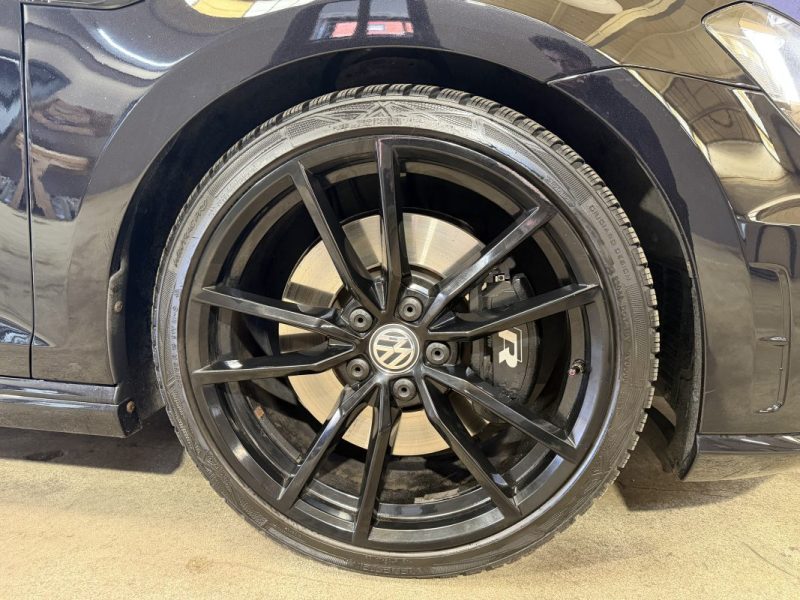 VOLKSWAGEN GOLF 7R 2.0 TSI 300cv 4MOTION DSG6 - SIEGES CHAUFFANTS - PACK CARBONE - 2ème MAIN  