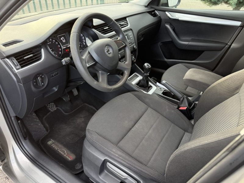 Skoda Octavia Combi III 1.6 TDI 105ch Green Tec Ambition 4x4 Garantie 6 Mois