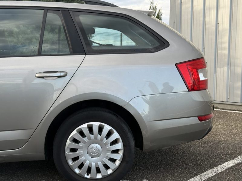 Skoda Octavia Combi III 1.6 TDI 105ch Green Tec Ambition 4x4 Garantie 6 Mois