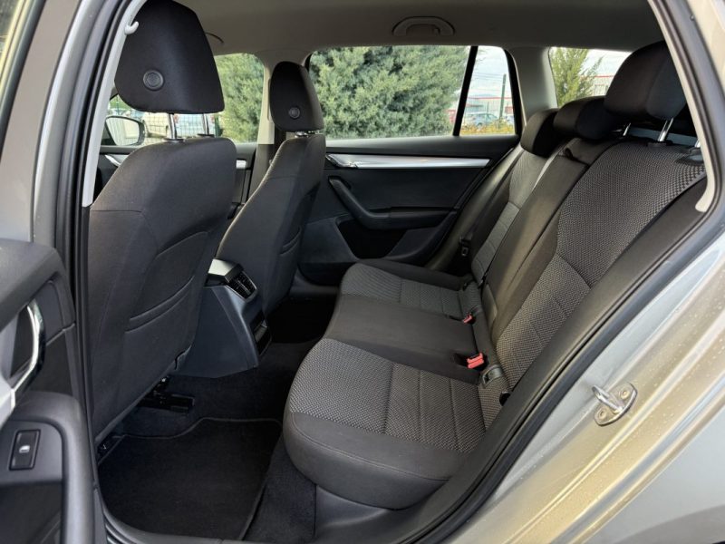 Skoda Octavia Combi III 1.6 TDI 105ch Green Tec Ambition 4x4 Garantie 6 Mois