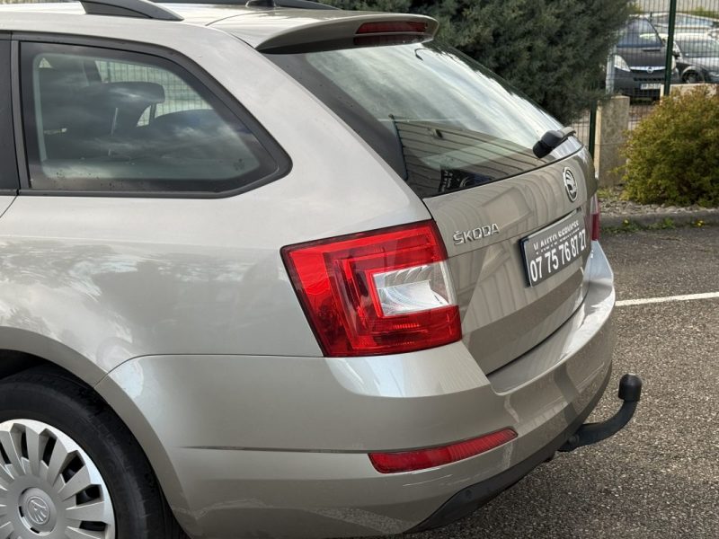 Skoda Octavia Combi III 1.6 TDI 105ch Green Tec Ambition 4x4 Garantie 6 Mois
